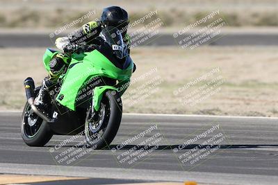 media/Jan-15-2026-Racers Edge (Thu) [[dfebeb70ab]]/3-B Group/Session 2 (Turn 11)/